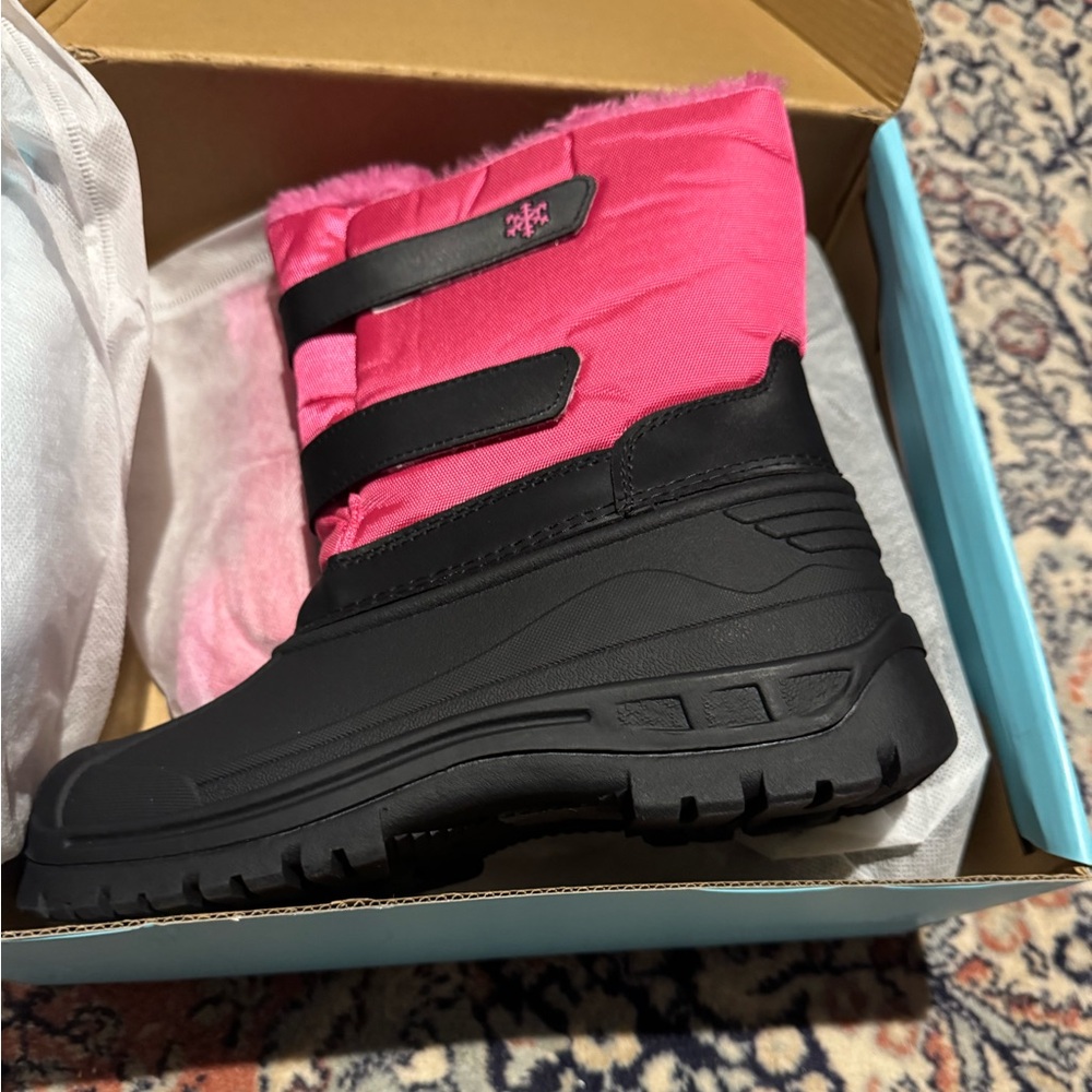 Vepose Kids Pink and Black Snow Boots